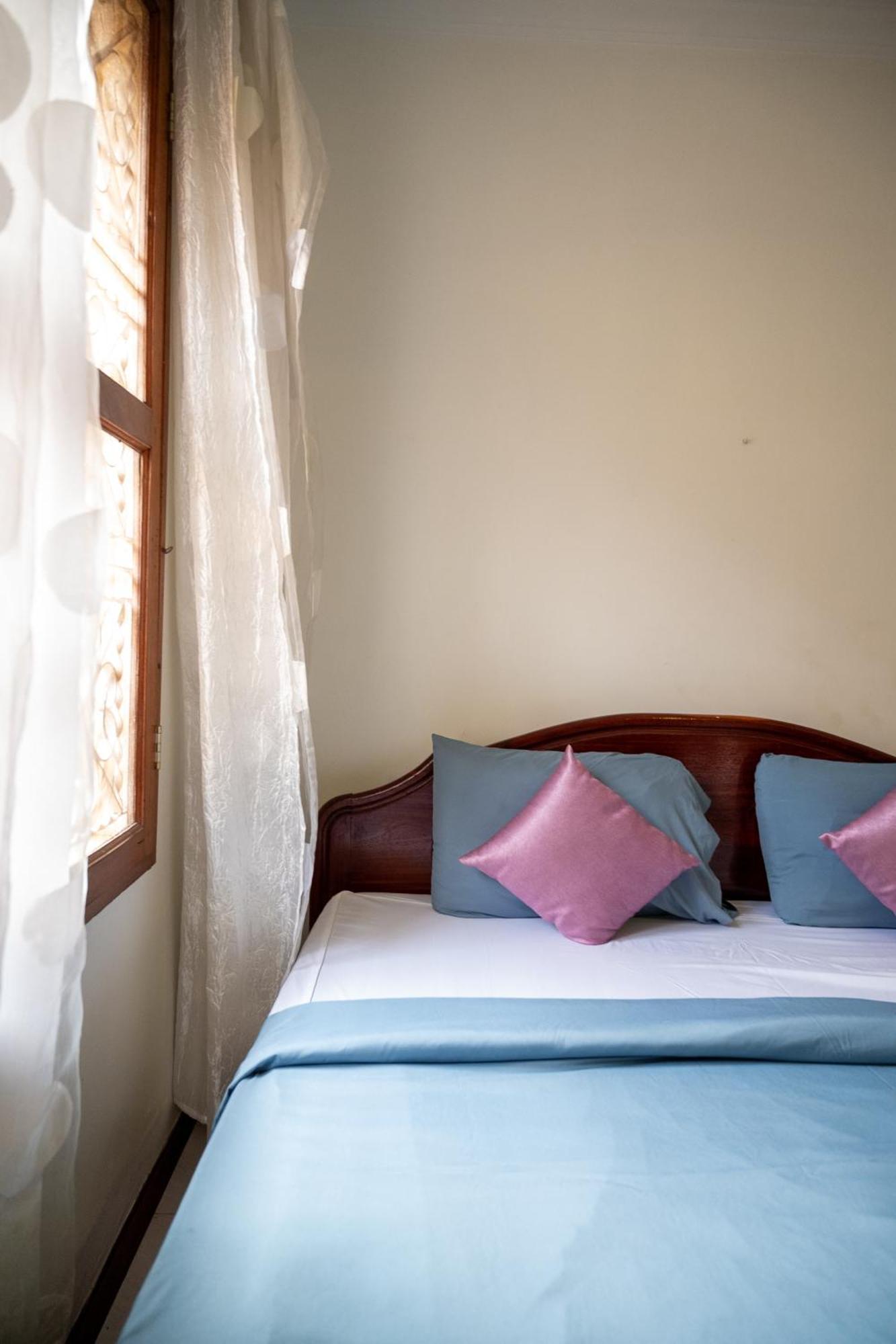 Makers Guesthouse Сиемрип Экстерьер фото